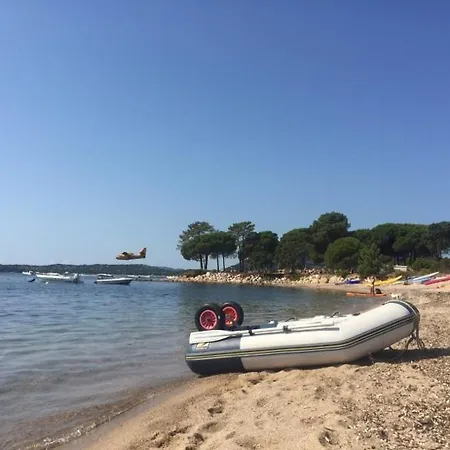 Mini Pour 4 A 300m De La Avec Piscine